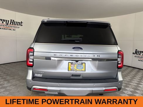 Used 2024 Ford Expedition Limited image 5