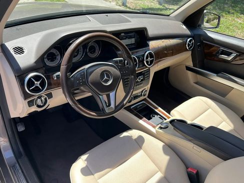Used 2015 Mercedes-Benz GLK 350 2WD image 11