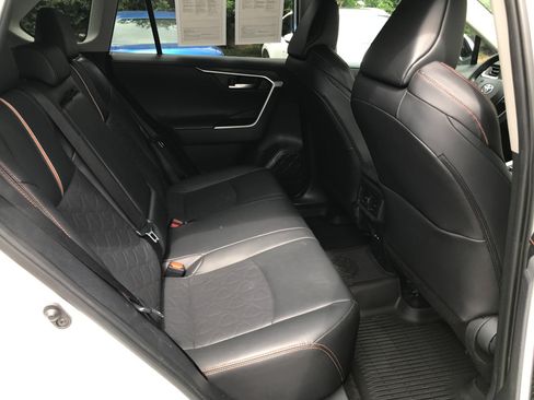 Used 2024 Toyota RAV4 Adventure AWD/4WD image 25