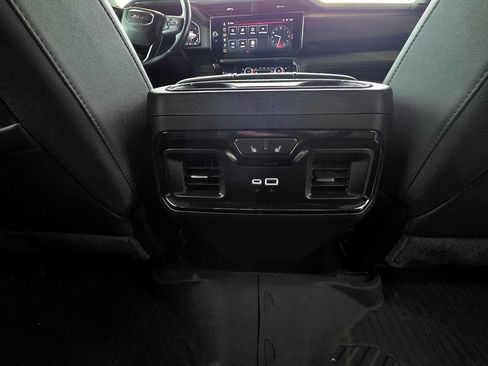 Used 2023 GMC Sierra 1500 AT4 w/ Technology Package AWD/4WD image 93