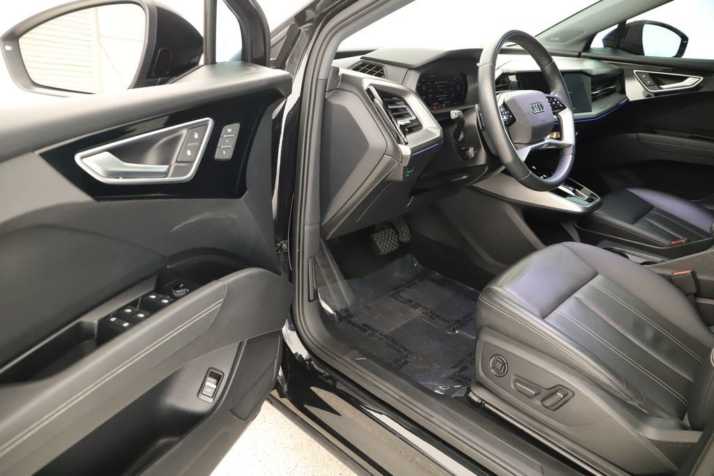 Certified 2023 Audi Q4 e-tron Premium Plus w/ Premium Plus RWD image 10