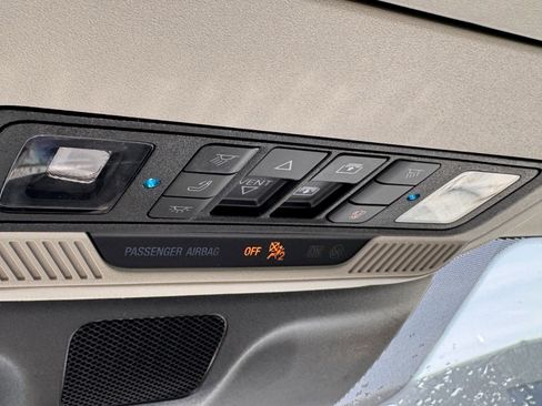 Used 2025 Ford Expedition Platinum image 21