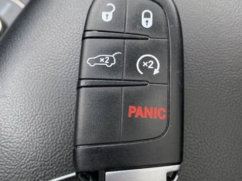 Used 2021 Jeep Grand Cherokee Limited X image 32