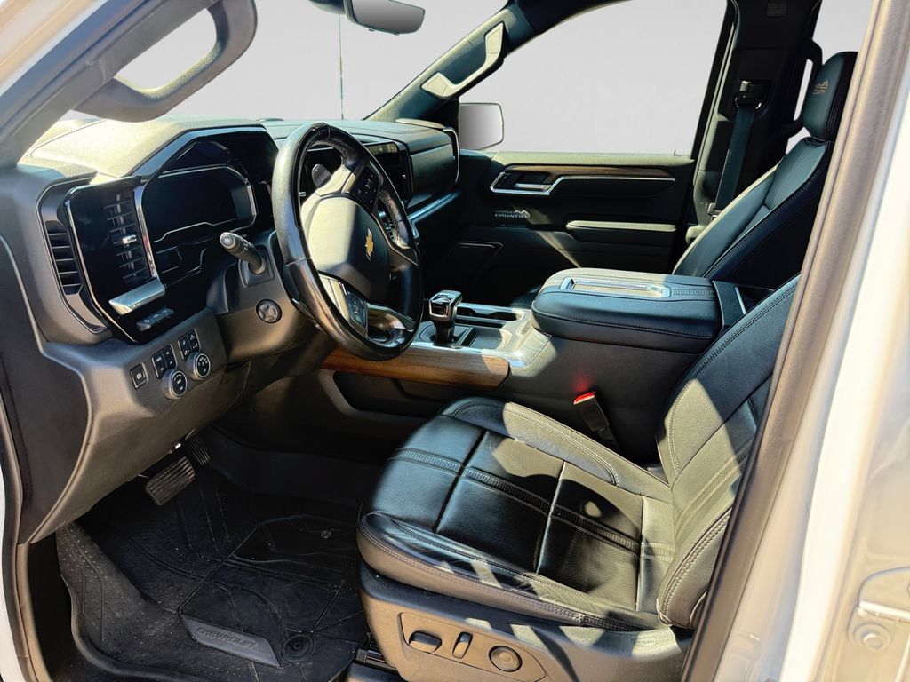 Used 2022 Chevrolet Silverado 1500 High Country w/ High Country Premium Package AWD/4WD image 20