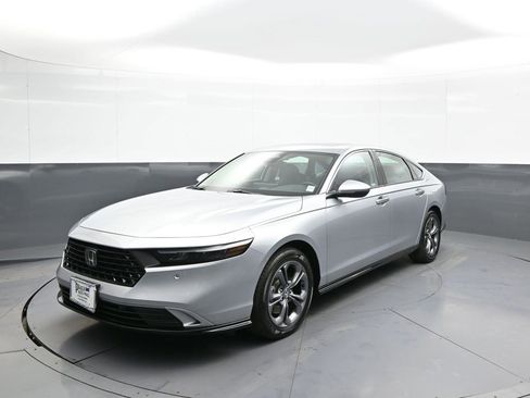 Certified 2025 Honda Accord EX-L image 1