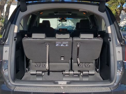 Used 2025 Honda Odyssey Touring image 13
