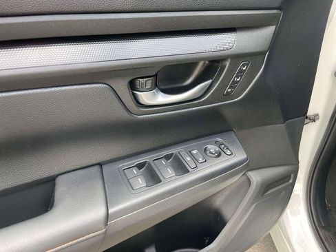 Certified 2025 Honda CR-V Sport-L image 17