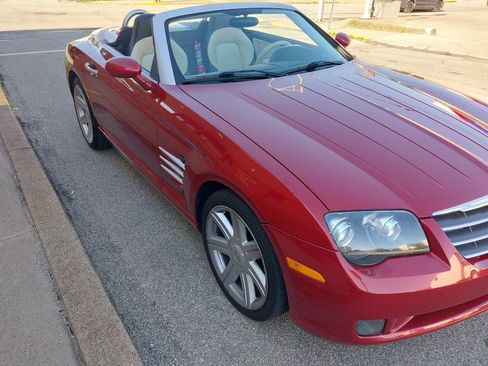 Used 2005 Chrysler Crossfire Limited RWD image 1