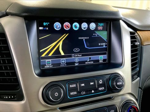 Used 2020 GMC Yukon XL Denali w/ Denali Premium Package AWD/4WD image 34