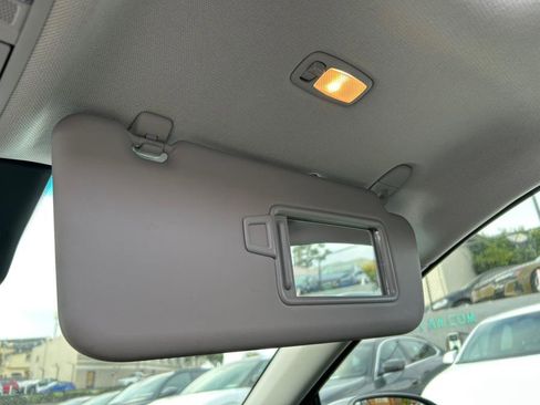 Used 2023 Hyundai Kona Limited image 15