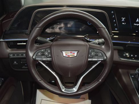 Used 2023 Cadillac Escalade Premium Luxury Platinum AWD/4WD image 39