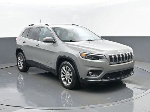 Used 2021 Jeep Cherokee Latitude Plus image 3