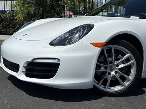 Used 2015 Porsche Boxster RWD image 3