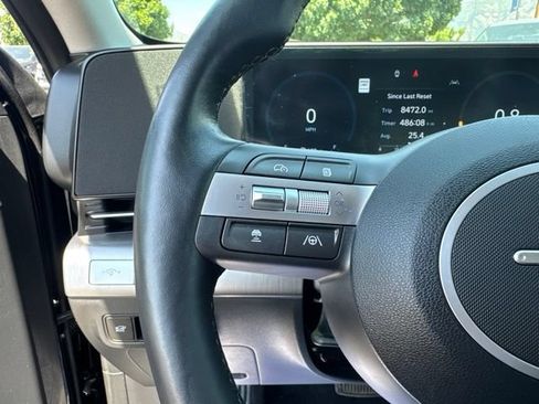 Used 2024 Hyundai Kona Limited AWD/4WD image 18