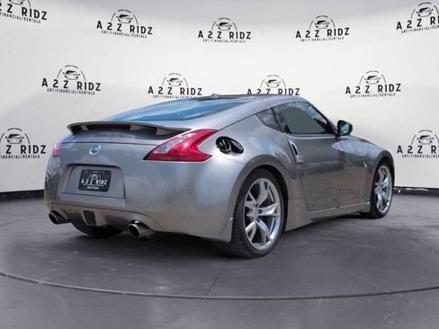 Used 2009 Nissan 370Z Touring w/ Sport Pkg RWD image 6