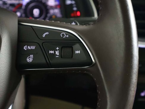 Used 2017 Audi Q7 3.0T Premium Plus w/ Premium Plus Package image 44