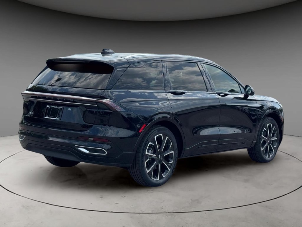New 2026 Lincoln Nautilus Reserve AWD/4WD image 5