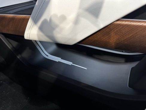 New 2026 Cadillac Vistiq Luxury image 20