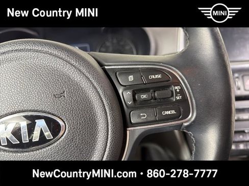 Used 2017 Kia Optima EX image 22