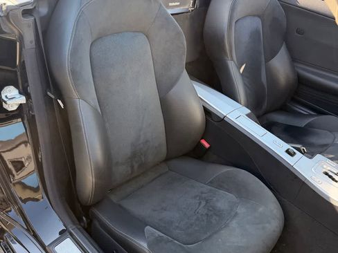 Used 2005 Chrysler Crossfire SRT-6 RWD image 9