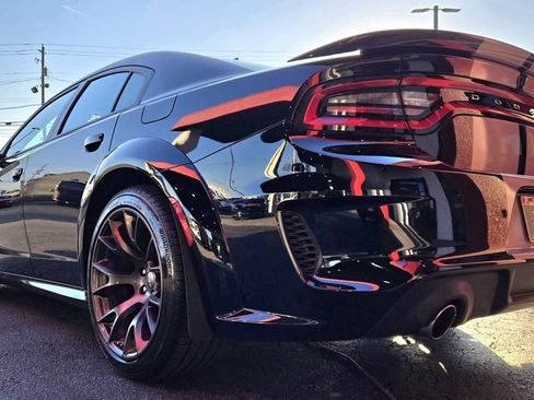 Used 2021 Dodge Charger SRT Hellcat w/ Harman/Kardon Audio Group image 5