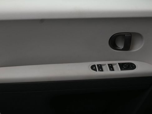 New 2025 Hyundai Ioniq 5 SEL image 21