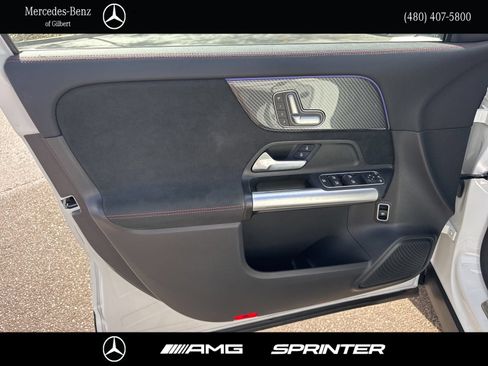 Used 2023 Mercedes-Benz GLA 250 image 11