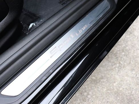 Used 2019 BMW 530i RWD image 29