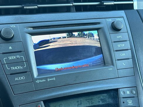 Used 2013 Toyota Prius Plug-In Hybrid image 19