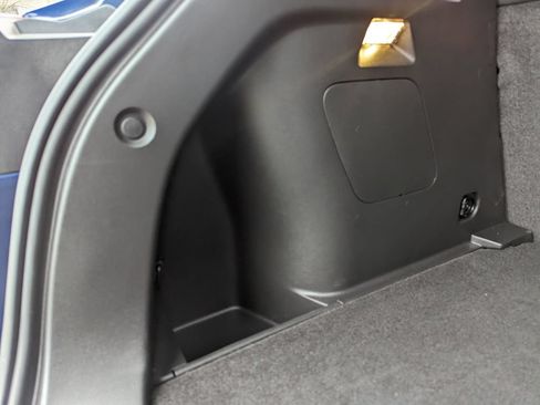 Used 2023 Chevrolet TrailBlazer LT FWD image 37