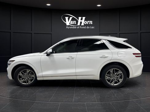 Used 2025 Genesis GV70 2.5T w/ Select Package AWD/4WD image 4