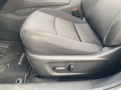 New 2025 Nissan Altima 2.5 SV image 22