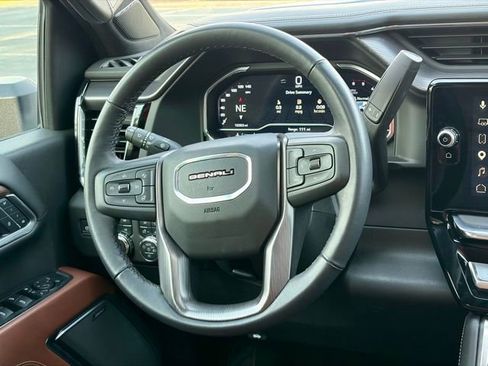 Used 2025 GMC Sierra 2500 Denali Ultimate image 20