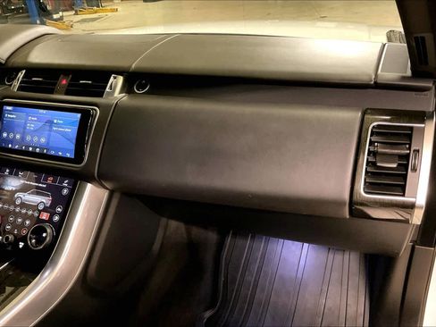 Used 2020 Land Rover Range Rover Sport Autobiography image 17