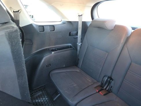 Used 2019 Kia Sorento LX image 17