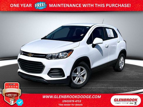 Used 2020 Chevrolet Trax LS w/ Tint and Cruise Package FWD image 1