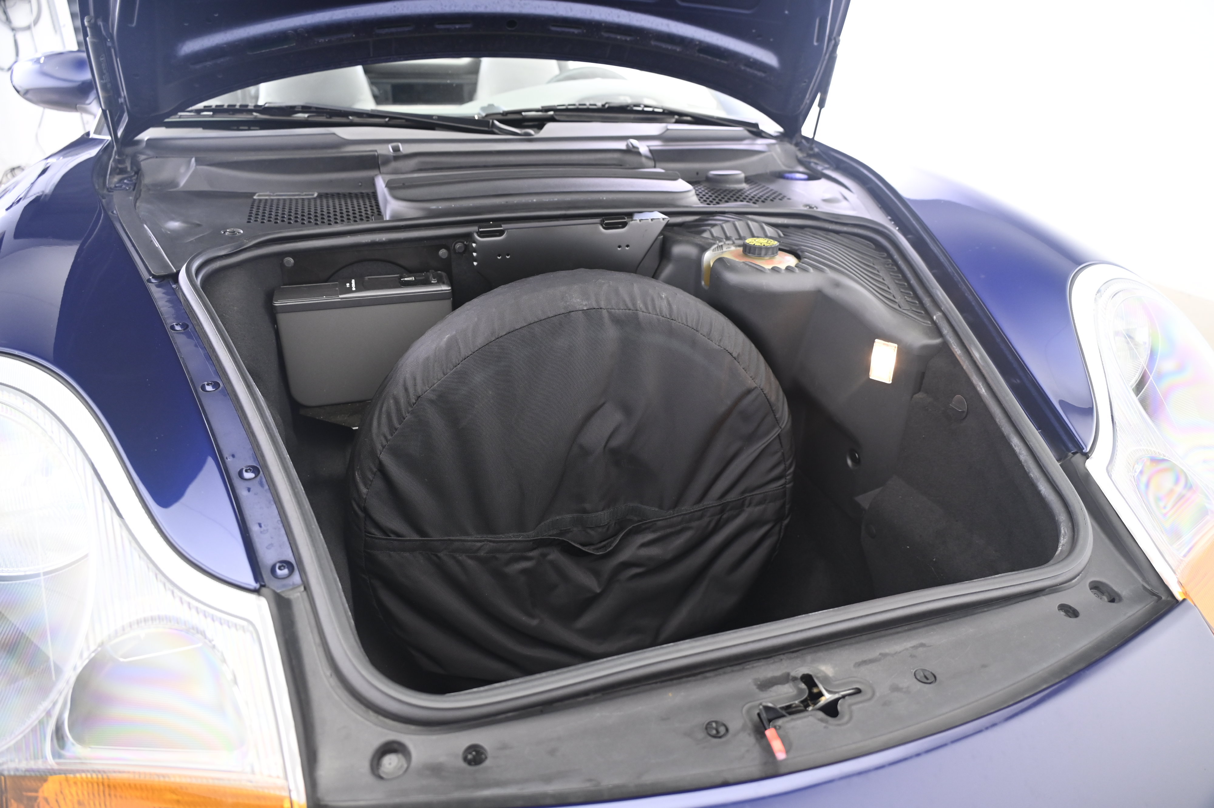 Used 2001 Porsche Boxster RWD image 18