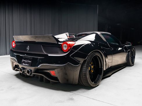 Used 2013 Ferrari 458 Spider RWD image 36