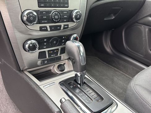 Used 2012 Ford Fusion SE image 22