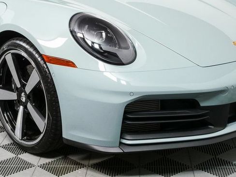 Certified 2026 Porsche 911 Carrera RWD image 34