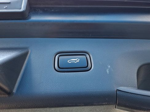 Used 2022 Hyundai Tucson Limited AWD/4WD image 32