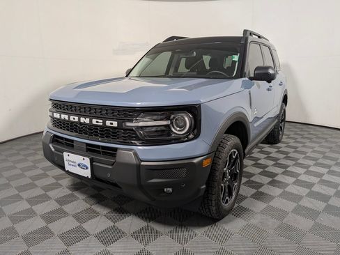 Certified 2025 Ford Bronco Sport Outer Banks w/ Outer Banks Tech Package+ AWD/4WD image 4