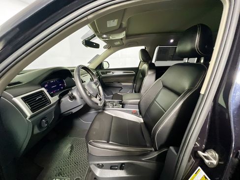 Used 2022 Volkswagen Atlas SE w/ Panoramic Sunroof Package image 14