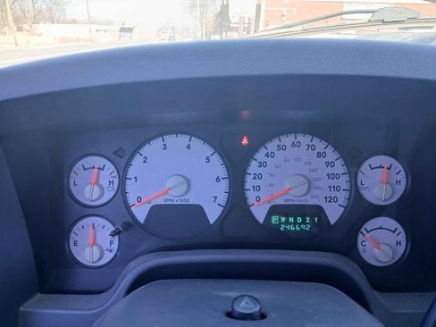 Used 2006 Dodge Ram 1500 Truck SLT image 14