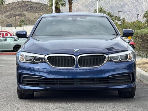 Used 2020 BMW 530e w/ Premium Package image 8