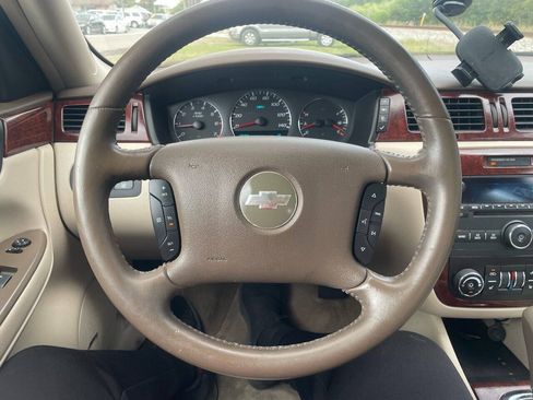Used 2007 Chevrolet Impala LTZ FWD image 12