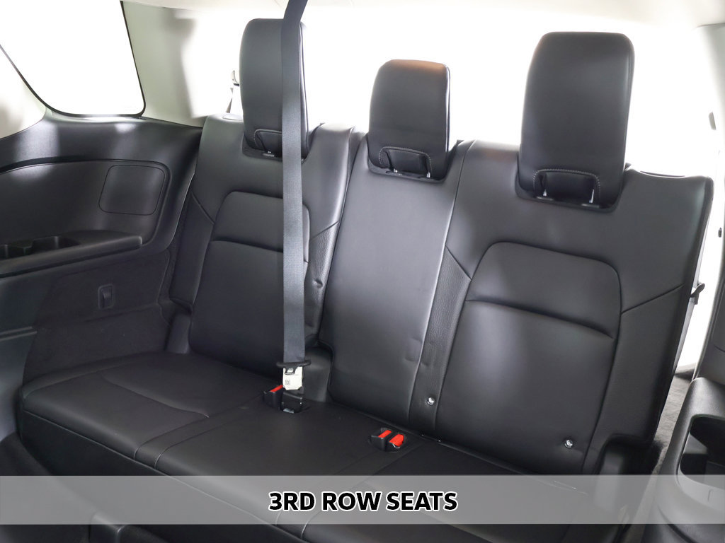 Used 2024 Nissan Pathfinder SL AWD/4WD image 9