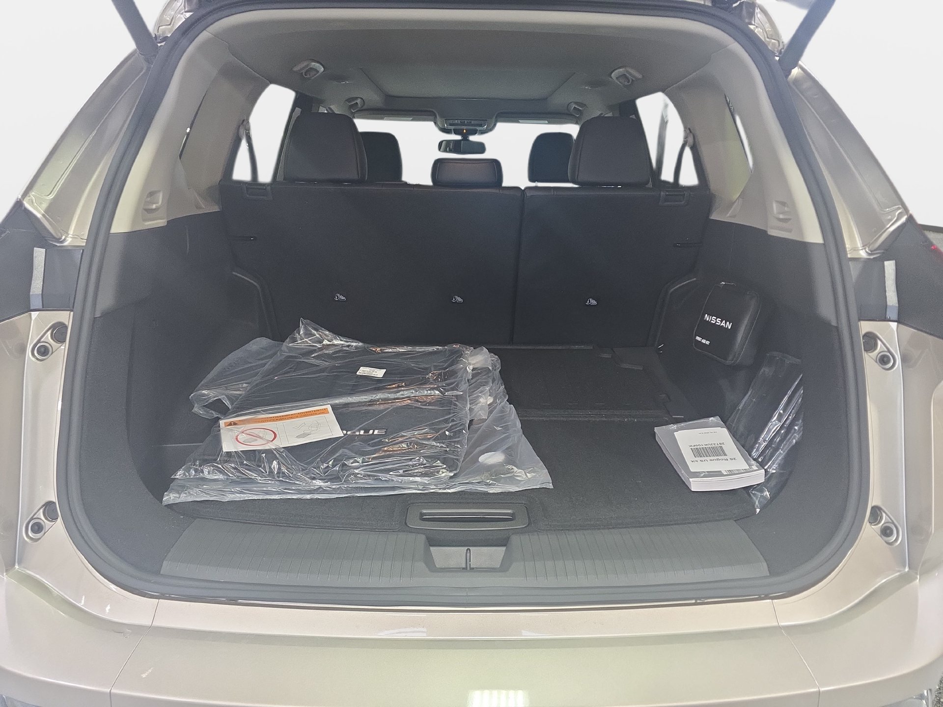 New 2026 Nissan Rogue Platinum AWD/4WD image 12