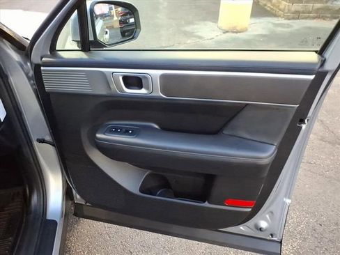 Used 2025 Hyundai Santa Fe SEL image 21