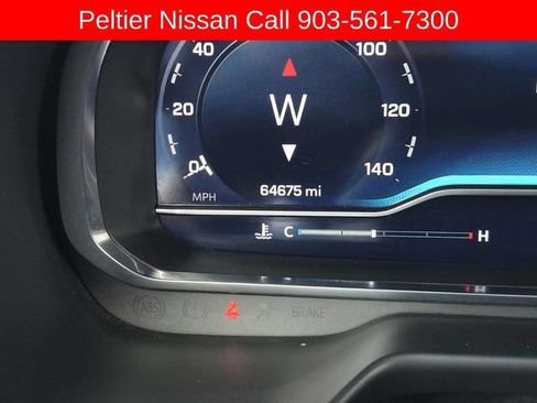 Used 2024 Chevrolet Suburban Premier RWD image 38